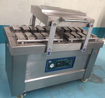 semi automatic vacuum packaging machine