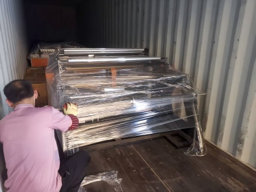 High-End Chinese Packaging Equipment Enters the European Market – Our Company's FIBC Ton Bag Cutting and Printing Machine Successfully Exported to Portugal